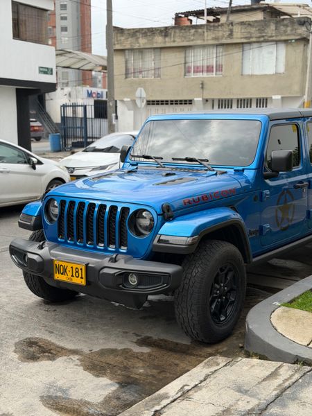 JEEP GLADIATOR - imagen secundaria 2