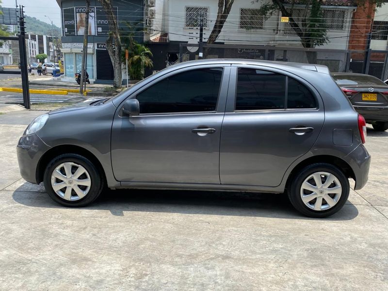 NISSAN MARCH ACTIVE 1.6 MECÁNICO 2019 - UNICA DUENA - imagen secundaria 1