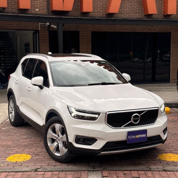 Volvo XC40 T4 2019 - imagen secundaria 2