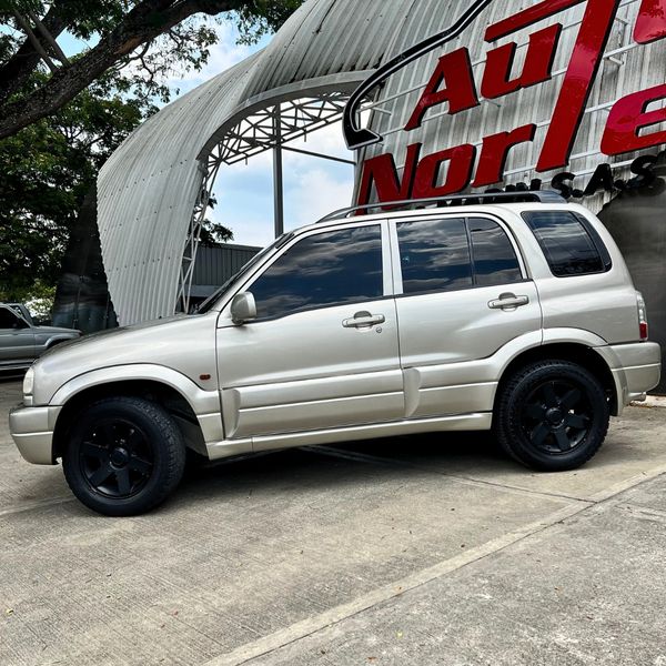 Chevrolet Grand Vitara 4x4 - imagen secundaria 2