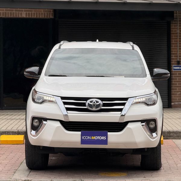 Toyota Fortuner SRV 2019 Blindaje 2 Plus - imagen secundaria 1