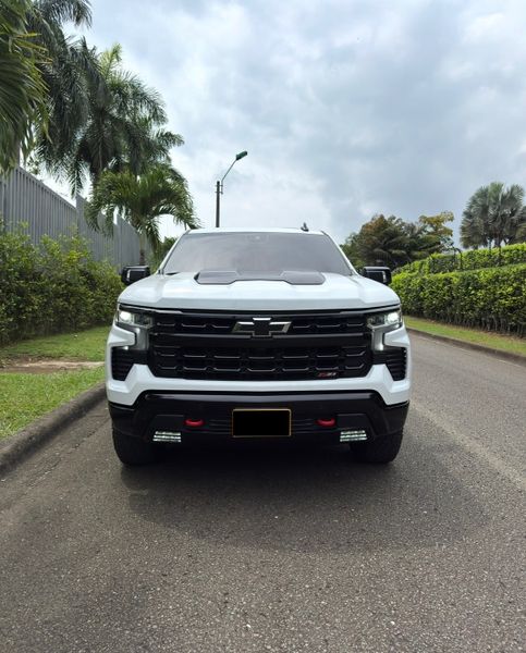 Chevrolet silverado - imagen secundaria 1