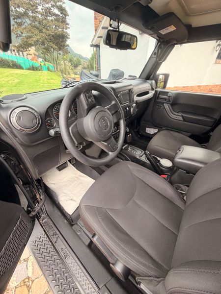 Jeep Wrangler 2017 - PERFECTO ESTADO - imagen secundaria 2
