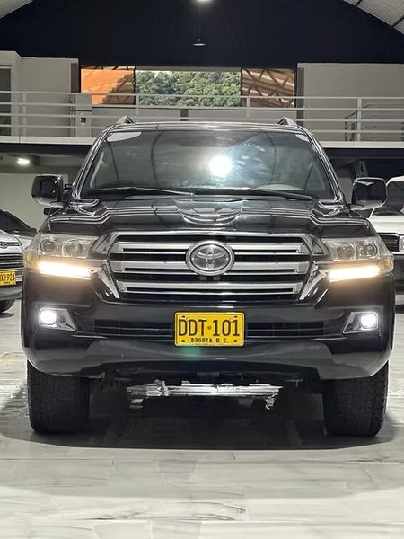 TOYOTA LAND CRUISER 200 B2 2009 LC200 - imagen secundaria 1