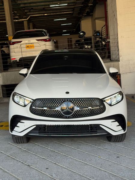 Mercedes Benz GLC 300 4matic híbrido 2027 - imagen secundaria 2