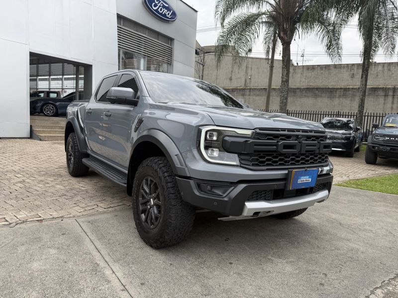 Ford Ranger Raptor - imagen secundaria 2