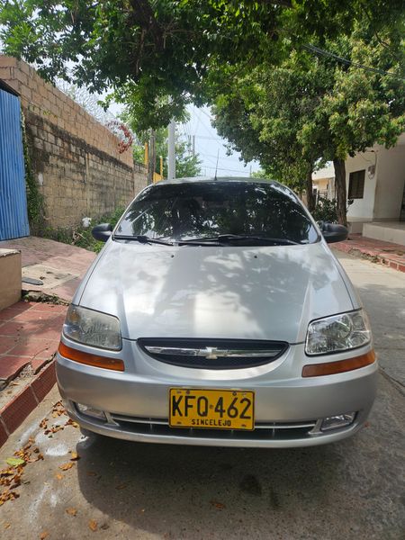 Chevrolet Aveo Family 2011 - imagen secundaria 1