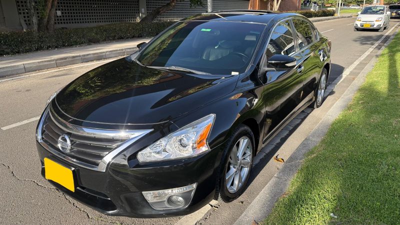 Nissan Altima 2.5 S 2014 - imagen secundaria 1