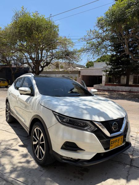 Nissan qashqai exclusive 4x4 - imagen secundaria 1