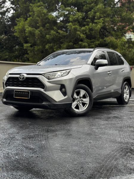 TOYOTA RAV 4 XLE 2020 - imagen 1