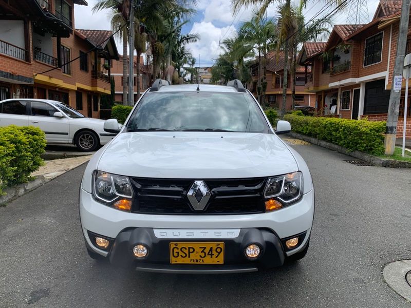 Renault Duster Oroch 2020 MT 4x4 - imagen secundaria 1
