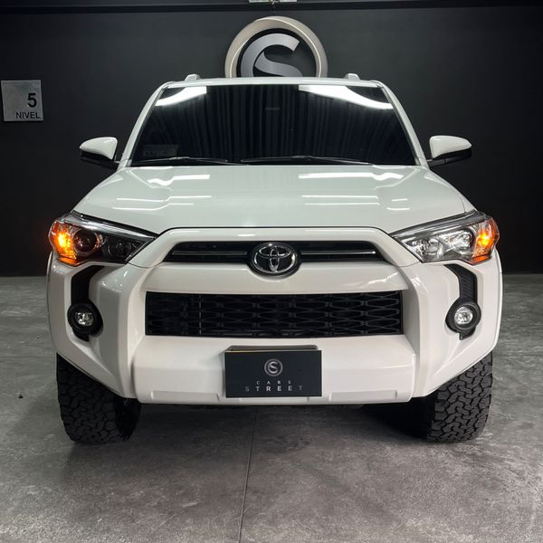 Toyota 4Runner SR5 2024 Blindaje 2 Plus - imagen secundaria 1