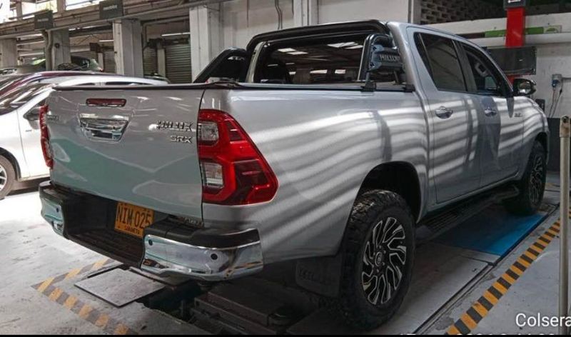 Toyota Hilux SRX 2026 - imagen secundaria 2