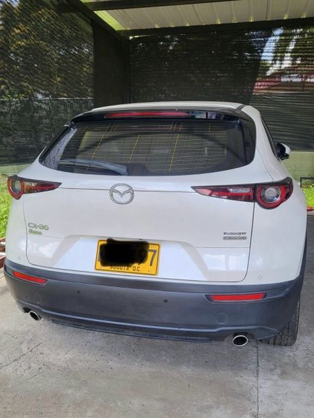 Mazda Cx30 2023 blindada híbrida - imagen secundaria 1