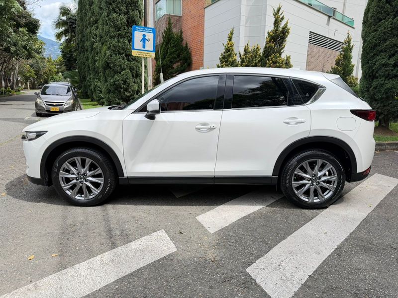 Mazda Cx 5 Grand touring At 4x2 2021 - imagen secundaria 2