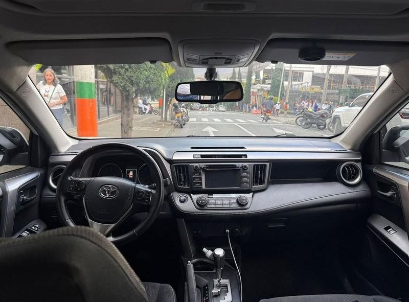 Toyota RAV4 2017 - imagen secundaria 1