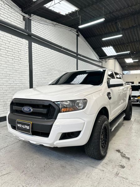Ford Ranger 2.2 4x4 2023 Diesel 56mil km  ÚNICO DUEO  Motor 2.2 Diesel  4x4 - imagen secundaria 2
