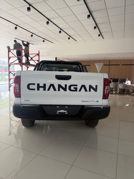 Changan Hunter PRO 4x4 híbrida de rango extendido - imagen secundaria 2