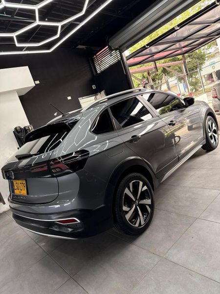 Volkswagen Nivus Highline 2023 - imagen secundaria 2