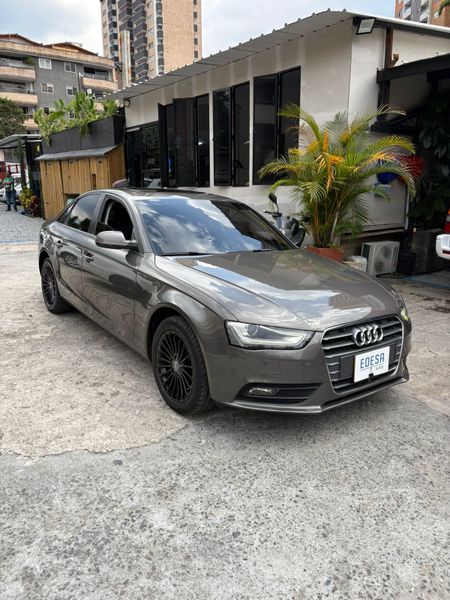 AUDI A4 AMBITION - imagen secundaria 2