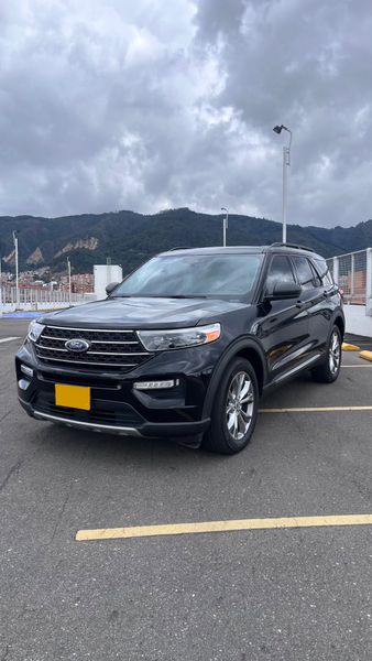 FORD EXPLORER XLT - imagen secundaria 2