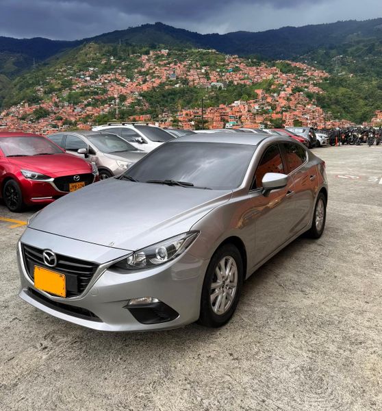 Mazda 3 2016  Excelente estado - imagen secundaria 1