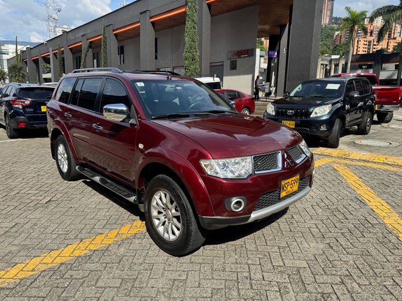 MITSUBISHI NATIVA B2 PLUS 201 - imagen secundaria 2