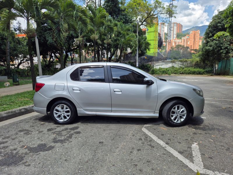 RENAULT LOGAN 2016 AUTOMATICO - imagen secundaria 2