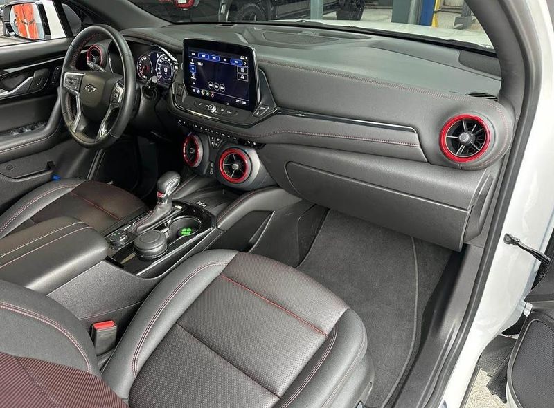 Chevrolet Blazer RS 2024 - imagen secundaria 1