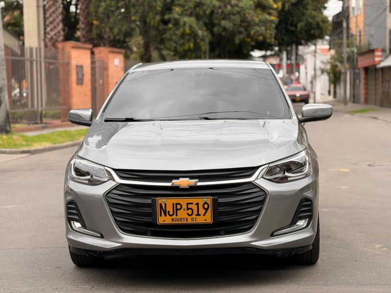 Chevrolet Ónix 2024 Premier Único Dueo Con Garantía - imagen secundaria 2