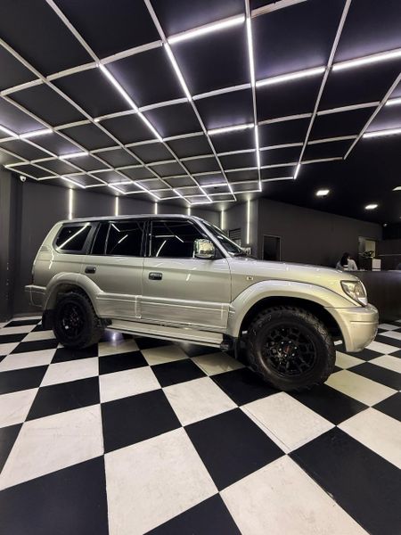 TOYOTA PRADO VX - imagen secundaria 1