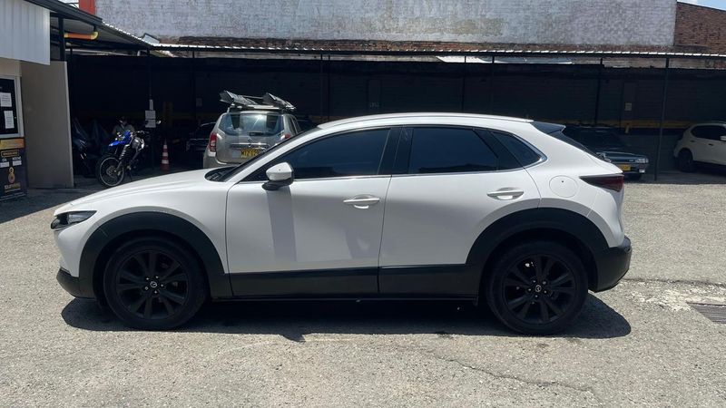 Mazda CX-30 Modelo 2021 - imagen secundaria 1