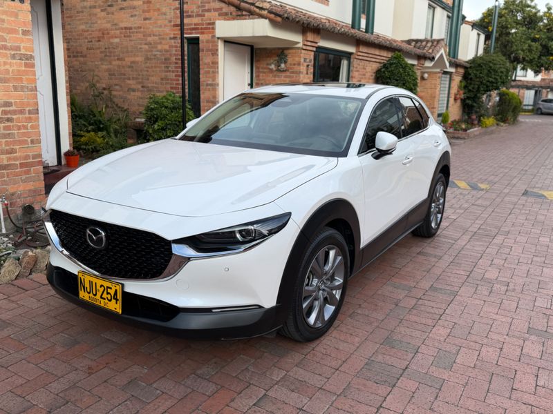 Mazda cx30 grand touring LX híbrida 2025 - imagen secundaria 1