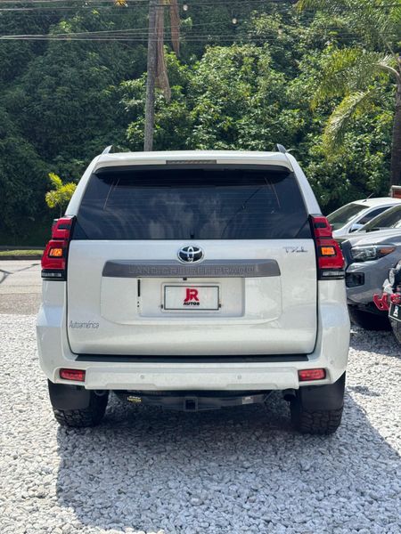 TOYOTA LAND CRUISER PRADO TXL 2021 - imagen secundaria 2