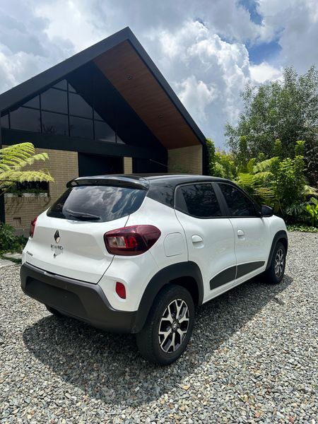 Renault Kwid Iconic 2023 - imagen secundaria 2