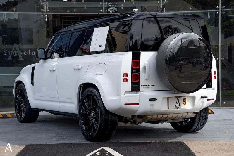 Land Rover Defender 110 PHEV - imagen secundaria 2