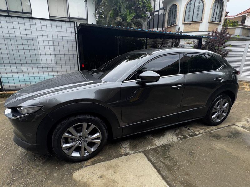 Mazda CX-30 Grand Touring Hybrid 2025  18.000 km  Impecable  Único dueo - imagen secundaria 2