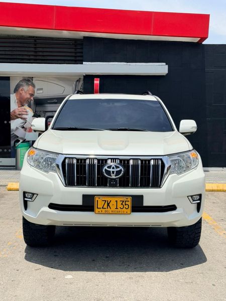TOYOTA PRADO TXL DIESEL - imagen secundaria 1