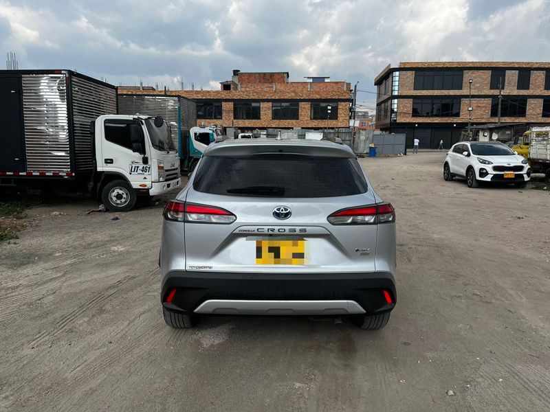 Toyota Corolla cross hb 2025 - imagen secundaria 1