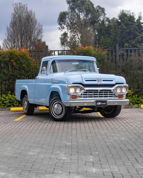 Ford F-100 Custom Cab 1960 - imagen secundaria 2
