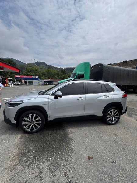 Toyota Corolla cross SEG híbrida - imagen secundaria 2