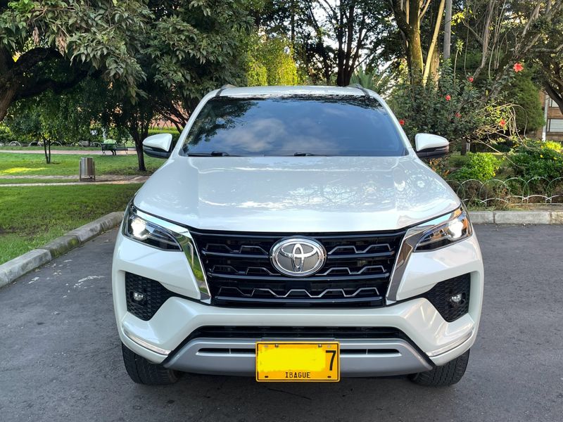 Toyota Fortuner 2.7I SRV - imagen secundaria 1