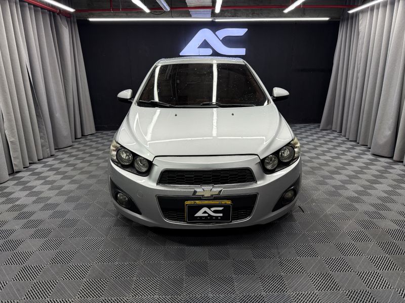 Chevrolet Sonic 1.6 Lt 4 p - imagen secundaria 1