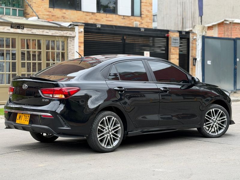 Kia Rio Vibrant 2022 Mecanico - imagen secundaria 2