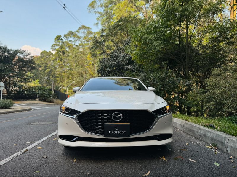 Mazda 3 2.0 Touring At Hibrido Ligero - Mhev - imagen secundaria 2