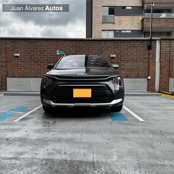 KIA NIRO DESIRE HÍBRIDO 2027  Semi-Nuevo - imagen secundaria 1