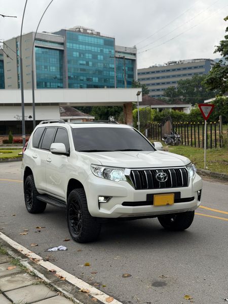 Toyota Prado txl 2019 diesel blindaje 2 plus - imagen secundaria 1