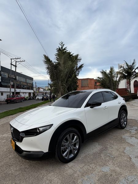 Mazda cx30 Grand touring híbrida - imagen secundaria 2