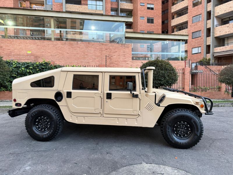 Hummer H1 - imagen secundaria 2