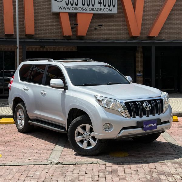 Toyota Prado TXL Diésel 2017 - imagen secundaria 2